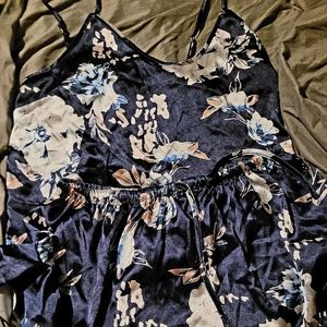 2XL Pajama Set Flowery Tank And Shorts